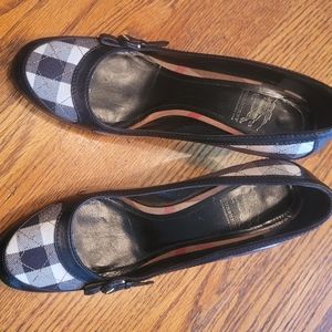 Burberry Beige Tan Black Leather/Plaid Fabric Low Heels Shoes Size 38.5/8